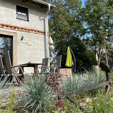 Idyllic By The Castle Pond In Gorow Nyaraló