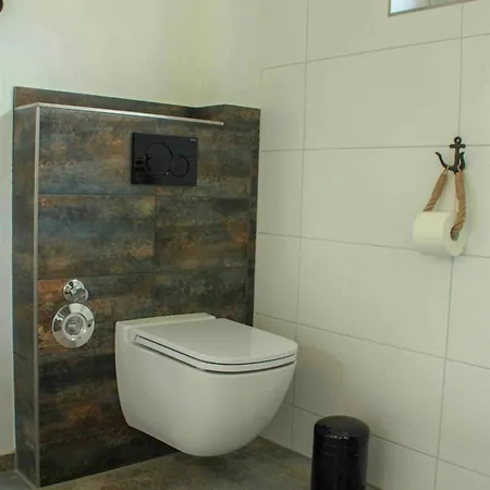 Idyllic By The Castle Pond In Gorow Nyaraló