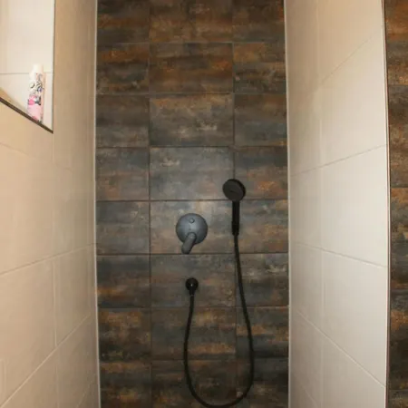 Nyaraló Idyllic By The Castle Pond In Gorow