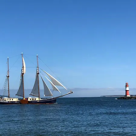 Idyllic By The Castle Pond In Gorow Nyaraló